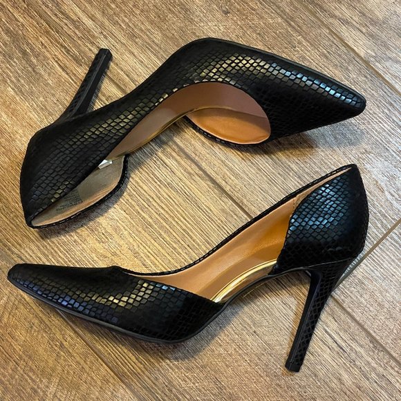 Mossimo Supply Co. Shoes - Mossimo 6.5 Black Snakeskin Heels Pumps